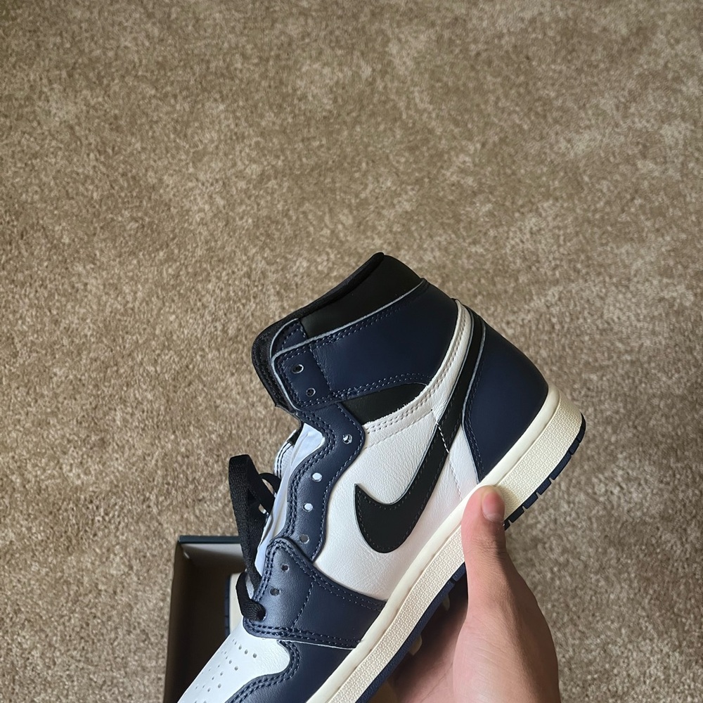 Jordan 1 Midnight Navy